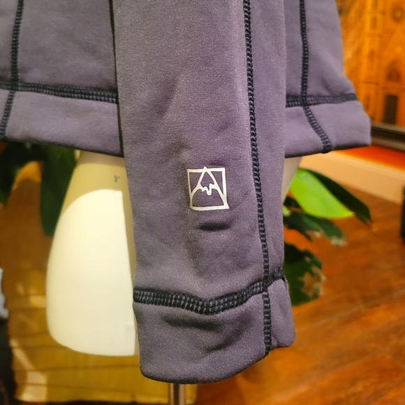 Avalanche Base Layer Sweater - Picture 4 of 9